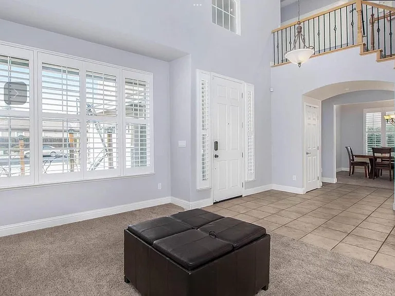 2380 Fernwood Ln — Photo 3