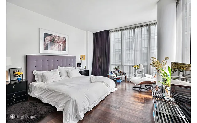 Sold by Douglas Elliman | media 16