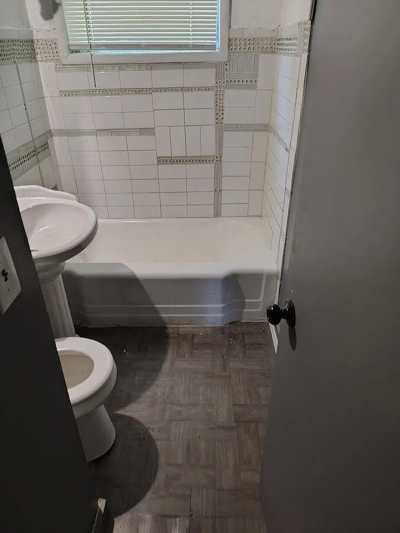 3 bdrm w/garage — Photo 3