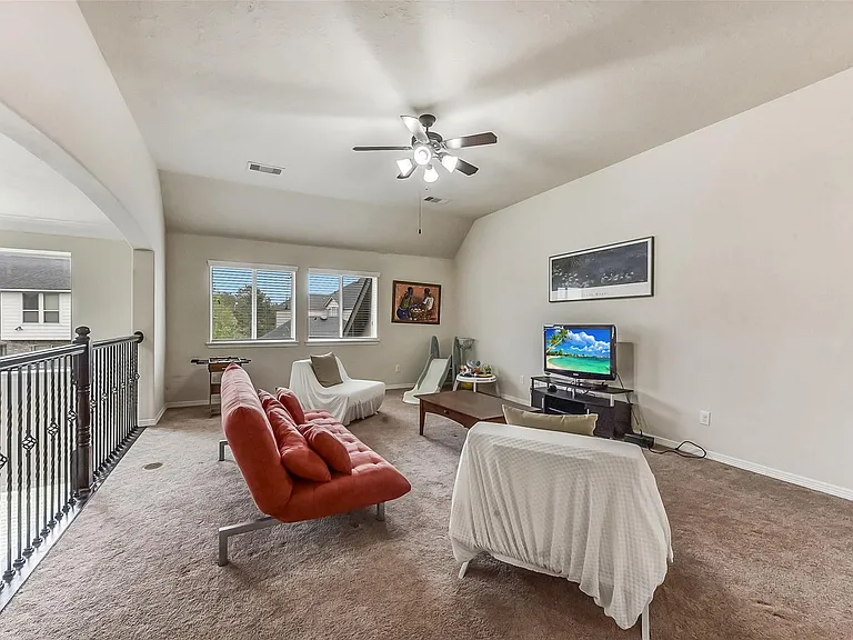 13918 Majestic Spring Ln — Photo 27