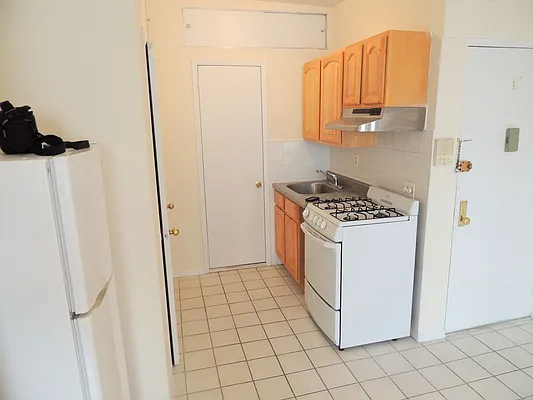 Rented by J Misrahi Realty Corp | media 10