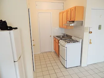 Rented by J Misrahi Realty Corp