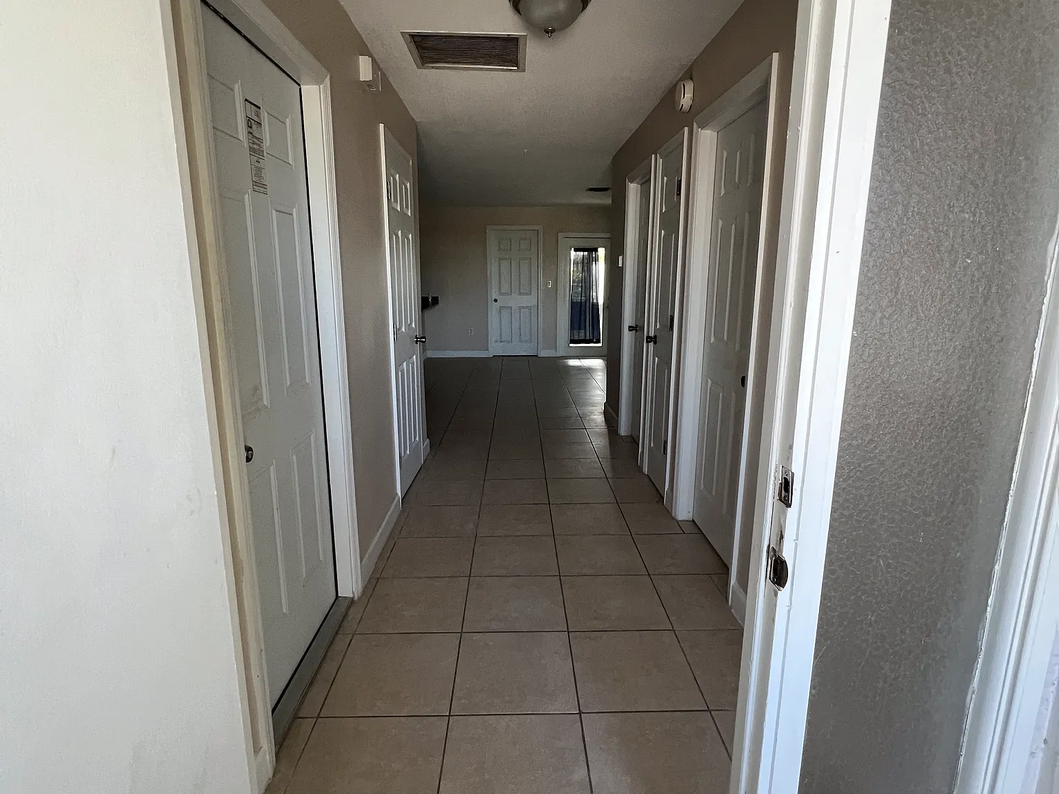2 bed, 1200 sqft, $1,450 — Photo 2