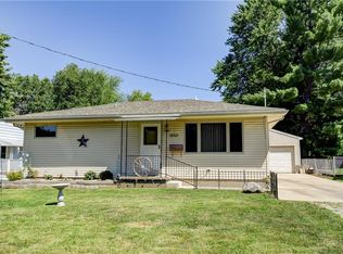 1850 W Garfield Ave, Decatur, IL 62526