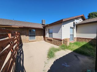 2306 N Grand Ave, Roswell, NM 88201