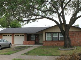 4201 Bonnie Dr, Fort Worth, TX 76116