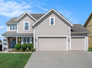 922 Southfork St, Lansing, KS 66043