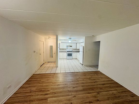 3rd image of 2546 N Harlem Ave APT 1D