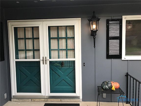 4th image of 5856 Hoover Blvd