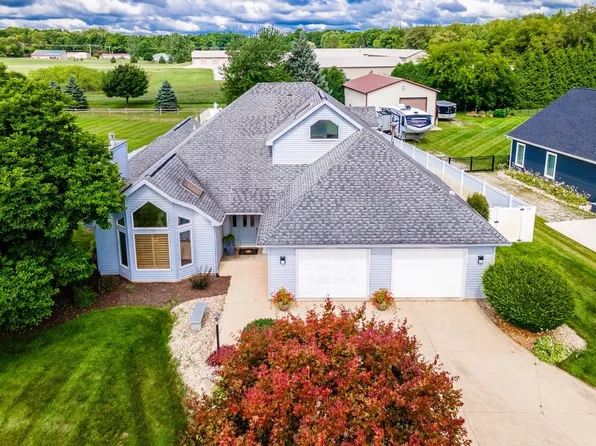 295 Lane 230 Jimmerson Lk, Angola, IN 46703
