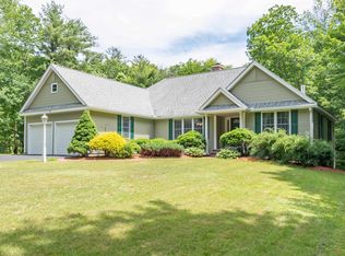 89 Odell Rd, Sandown, NH 03873