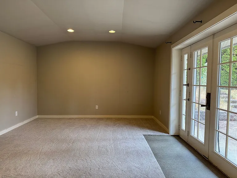 10005 NE 31st Pl — Photo 7
