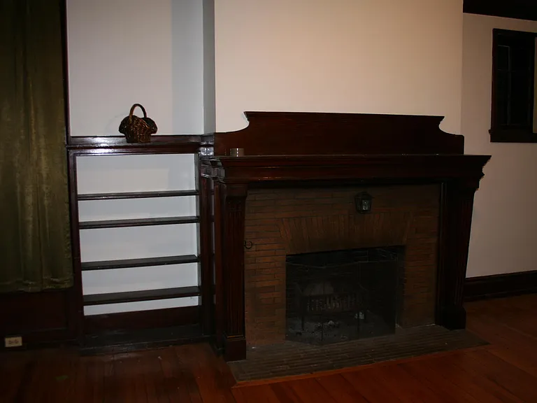 229 S Plymouth Ave — Photo 11
