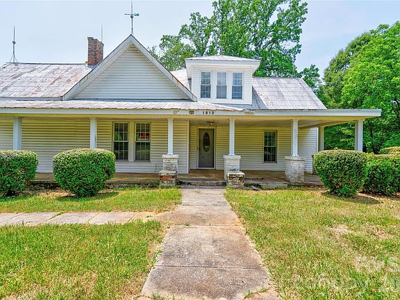 5th image of 1813 Saint Marks Church Rd