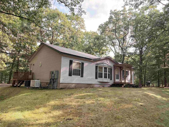 2410 Beatrice Rd, Harrison, MI 48625