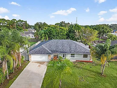 4 bed, 2028 sqft, $2,700 — Photo 1