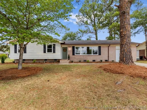 5201 Brookfield Rd, Fayetteville, NC 28303