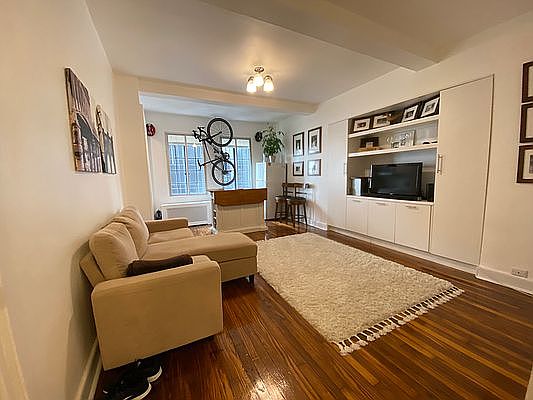 1st image of 5 Tudor City Pl APT 1622