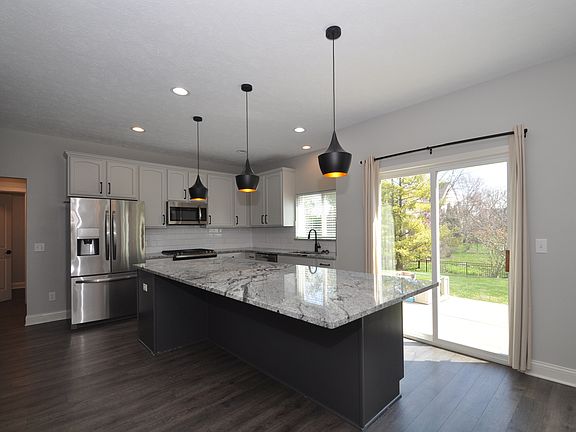 3rd image of 14217 Autumn Woods Dr