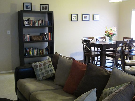 4th image of 2400 Briar Forest Dr