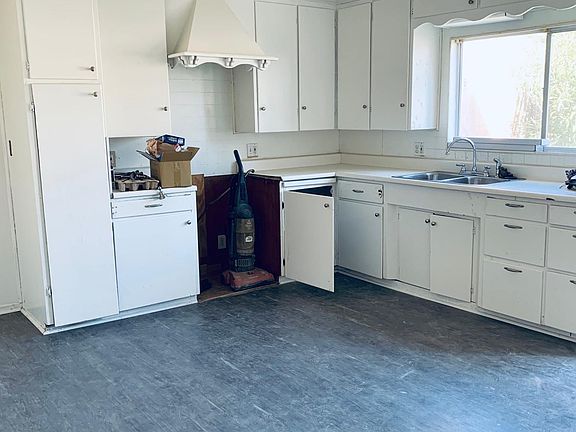 3rd image of 43763 Florida Ave APT B