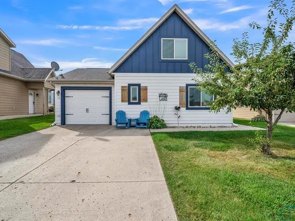 290 240th Ave #71, Arnolds Park, IA 51331