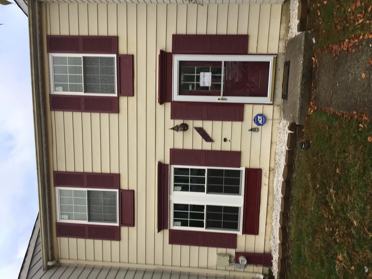2 bed, 1600 sqft, $2,400 — Photo 1