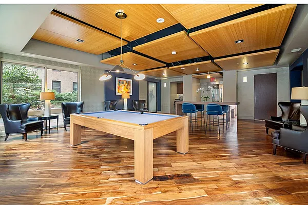 Rented by REAL New York | media 8