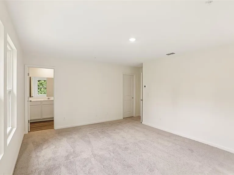 2578 Grey Hawk Dr — Photo 14