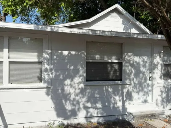 1628 43rd St S, Saint Petersburg, FL 33711