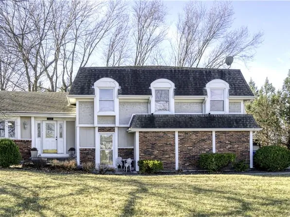 1401 E Oxford Pl, Olathe, KS 66062