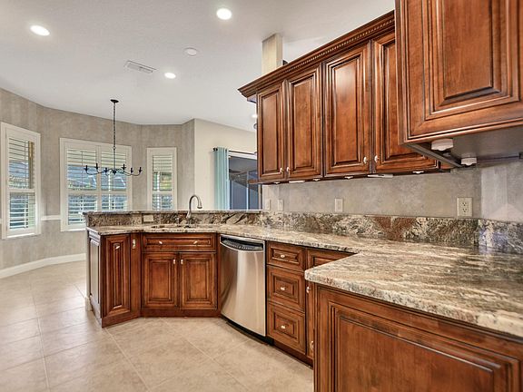 5th image of 9308 Rockport Pl