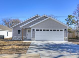 707 N Main Street Rd, Webb City, MO 64870