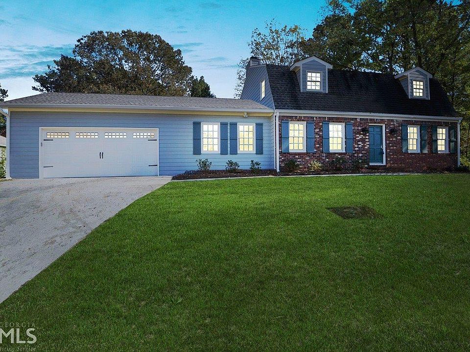 1st image of 551 Buckingham Cir