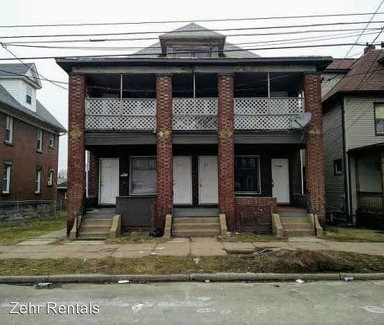 1st image of 722 1/2 E 12th St APT B