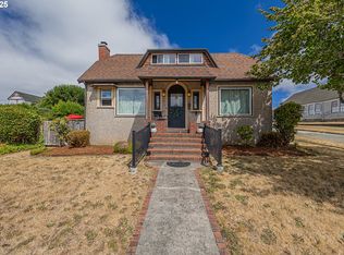 590 E 2nd St, Coquille, OR 97423