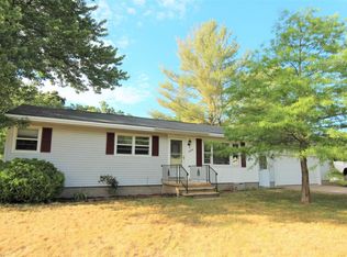 2058 Van Allen Dr, Muskegon, MI 49444