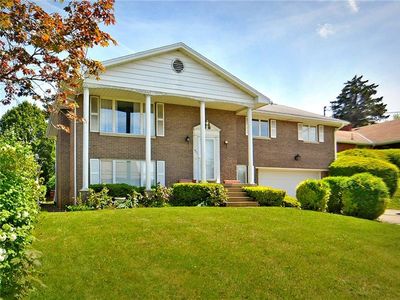 421 Commonwealth Ave, West Mifflin, PA, 15122