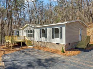 136 Poplar Dr, Dawsonville, GA 30534