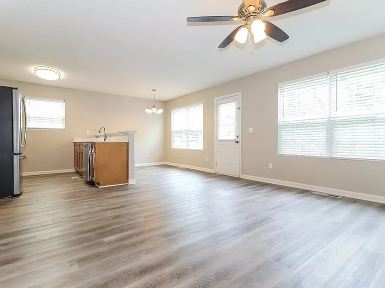 81 Middlebrook Dr — Photo 6