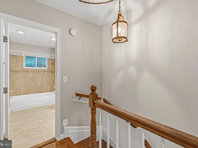 129 N Duke Dr — Photo 22