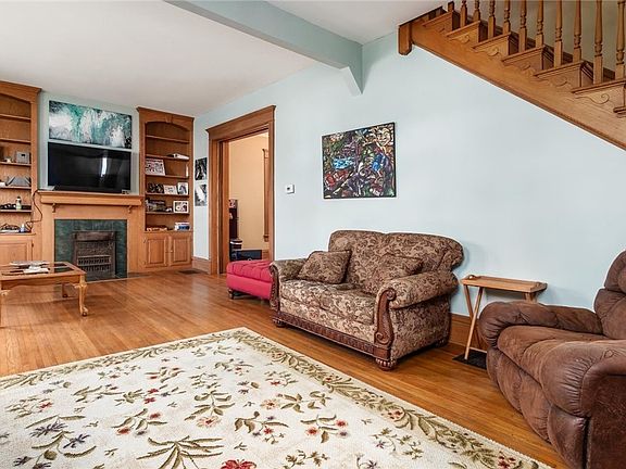 5th image of 339 Taylor St