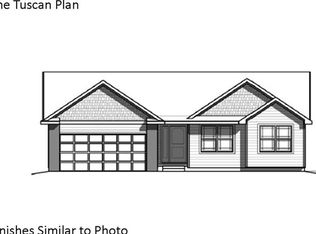 1014 S I Ave, Nevada, IA 50201