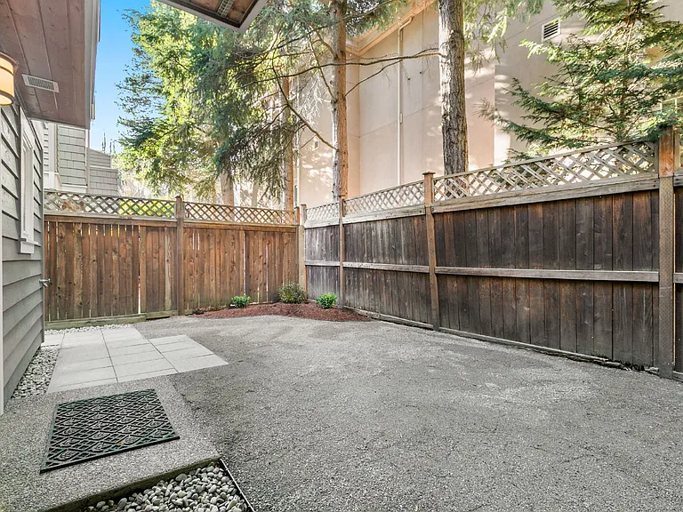1133 10th Ave E #A — Photo 37