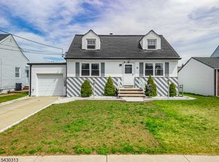 40 South Dr, Rochelle Park Twp., NJ 07662