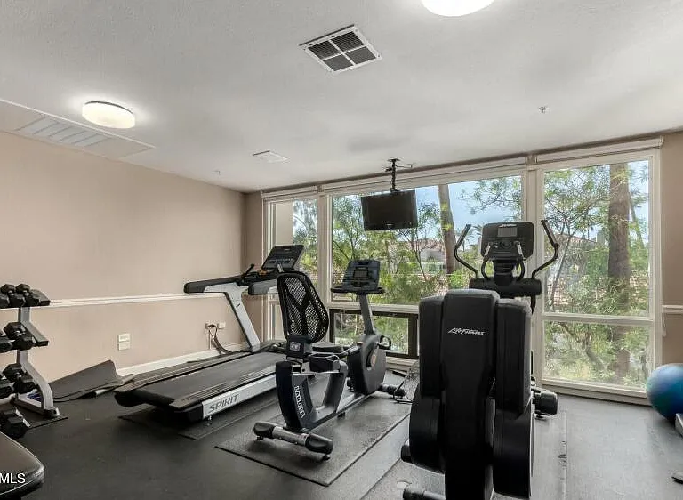 4200 N Miller Rd #405 — Photo 19