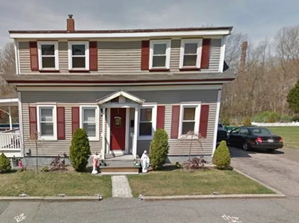 2 3rd Ave, Taunton, MA 02780