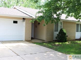 390B Emilia Plz, Monroe Township, NJ