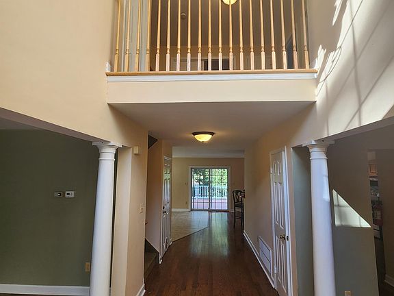 3rd image of 333 Cottonwood Dr