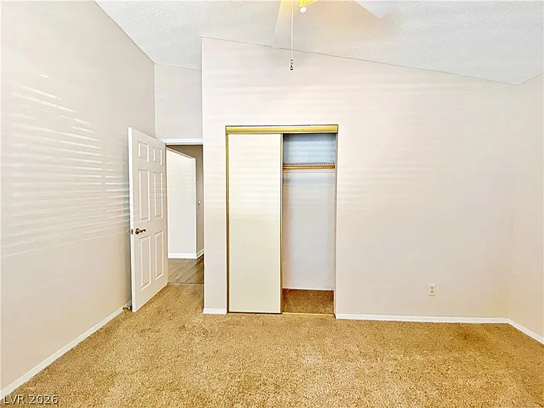 704 Callahan Point Dr — Photo 8